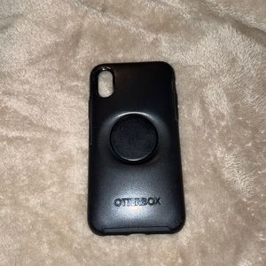 iPhone Xs Otterbox phone case